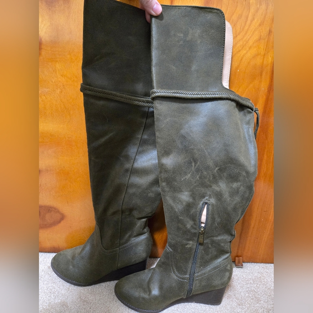 Women's Olive Knee-High Boots